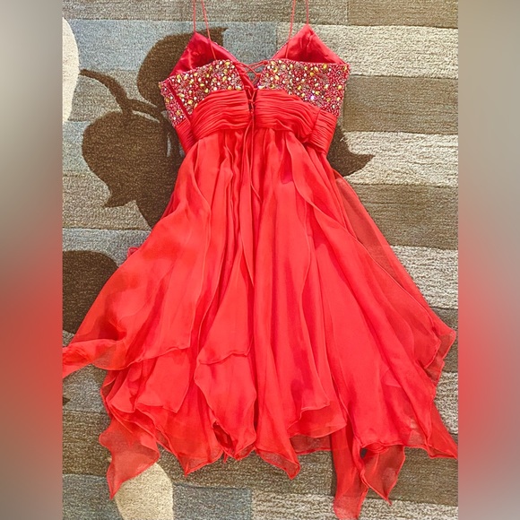 Dave & Johnny Chiffon Embellished Bodice Beaded Red/Orange Mini Dress. CL3 - Picture 7 of 10